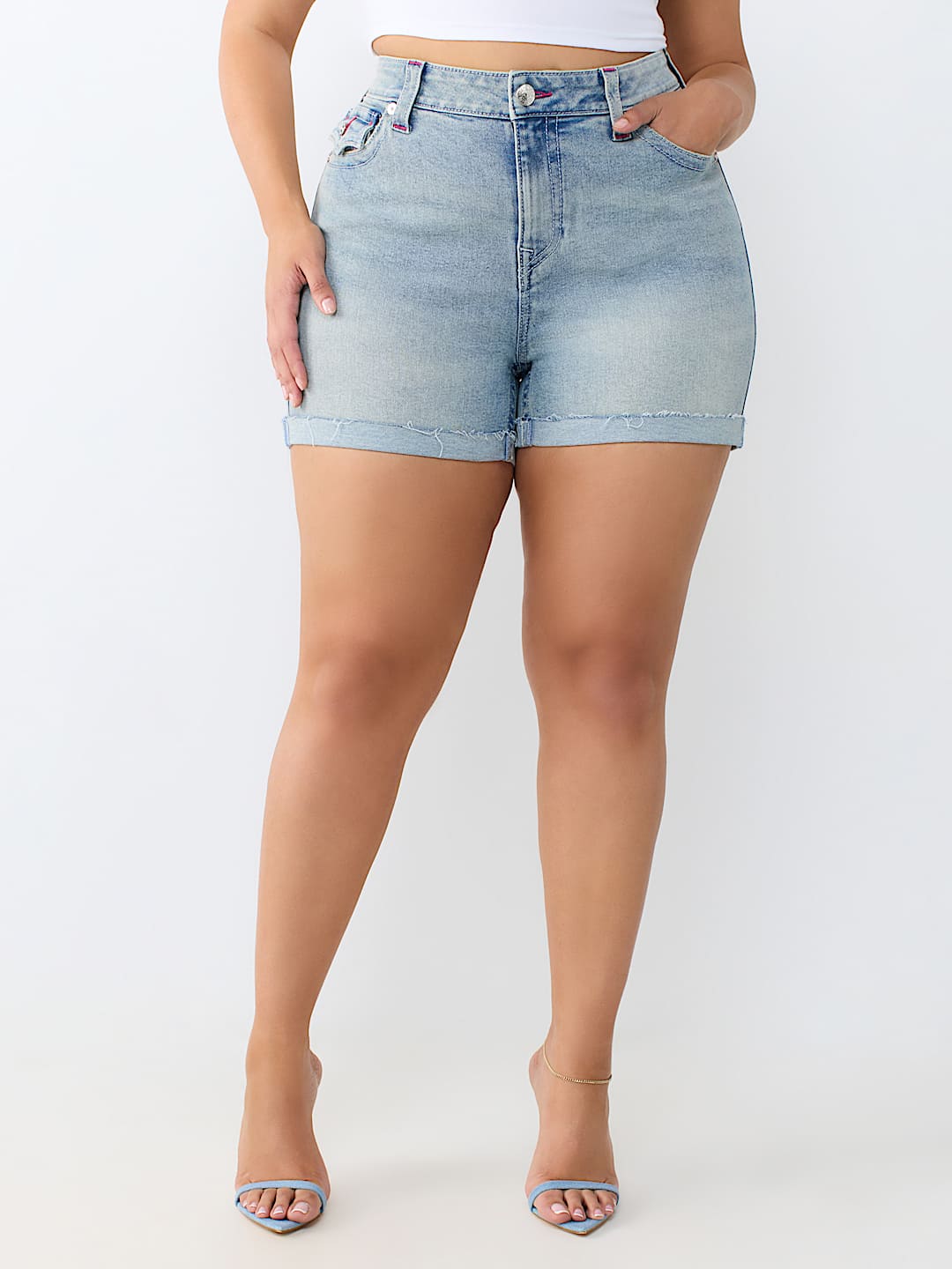 PLUS JENNIE MID RISE FLAP CURVY SHORT