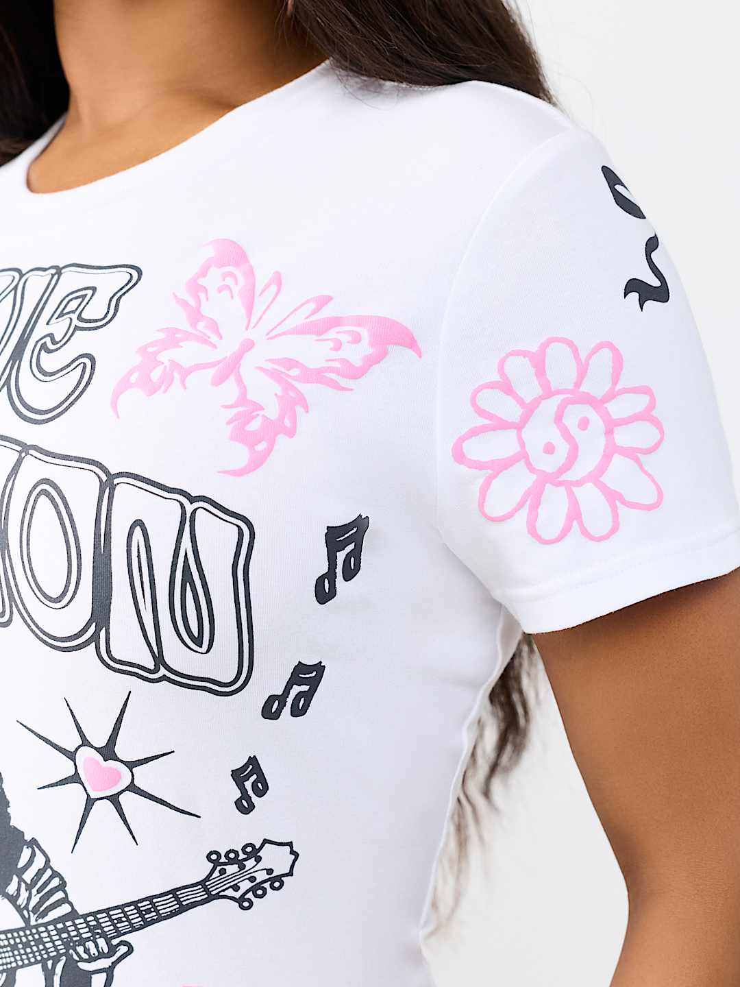 SKETCHED ALLOVER PRINT LOGO BABY TEE