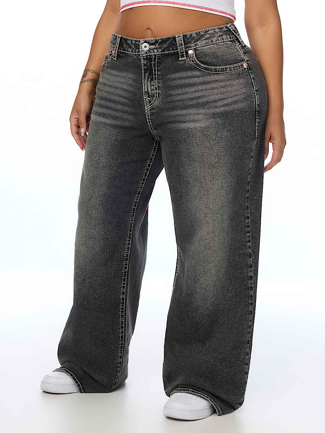 PLUS BOBBI MID RISE NO. 1 LOGO BIG T BAGGY JEAN