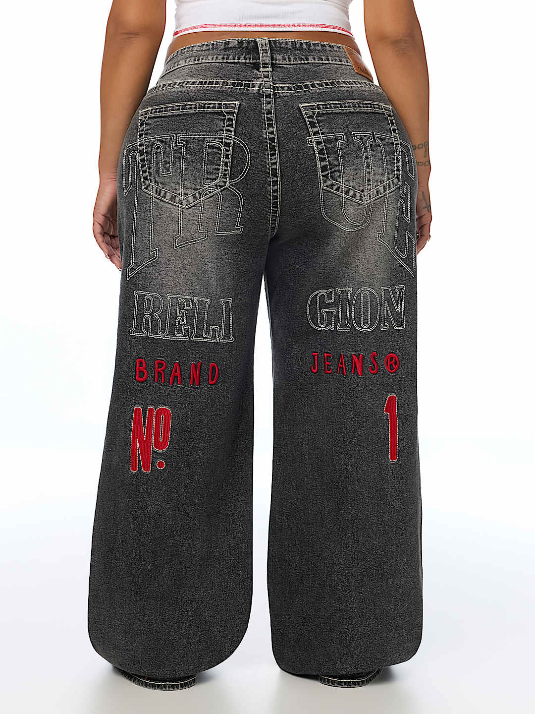 PLUS BOBBI MID RISE NO. 1 LOGO BIG T BAGGY JEAN