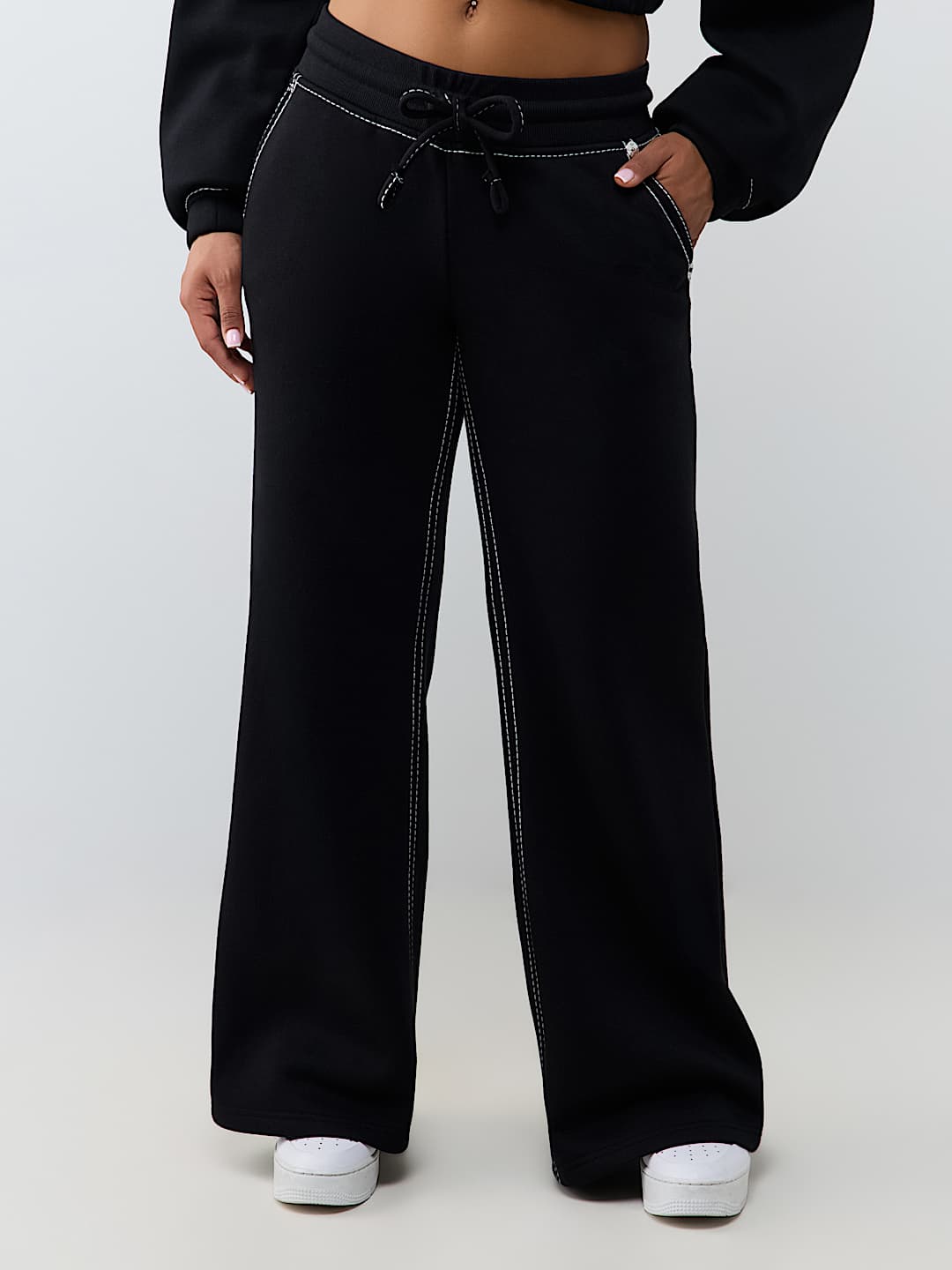BECCA MID RISE BIG T CARGO BOOTCUT SWEATPANT