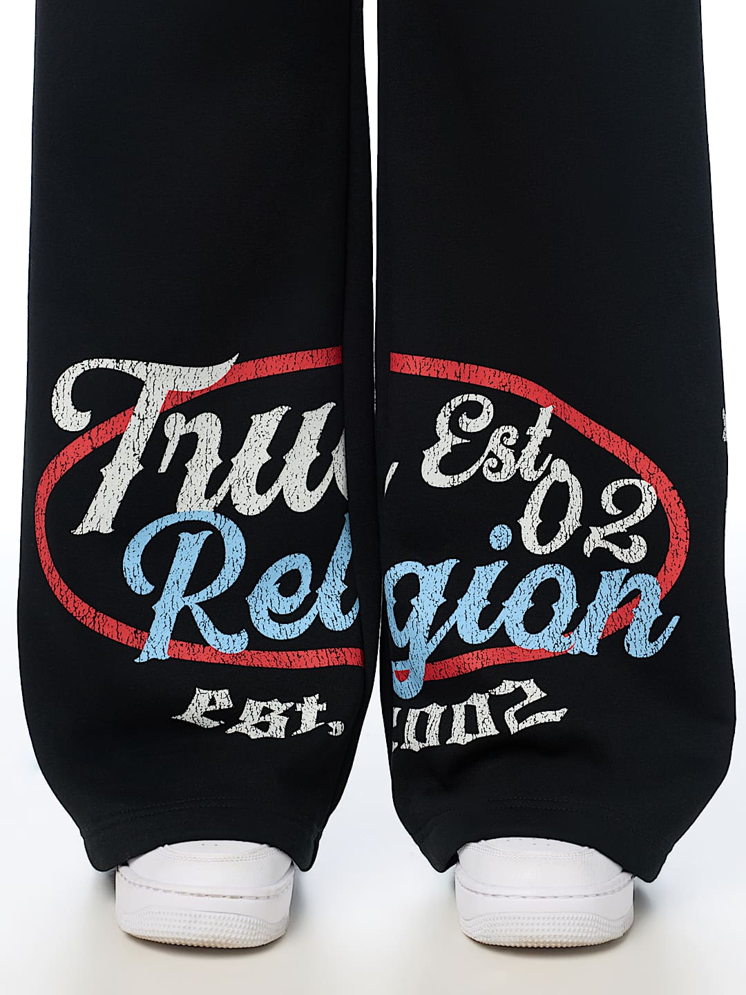 EMBROIDERED MID RISE WIDE LEG SWEATPANT