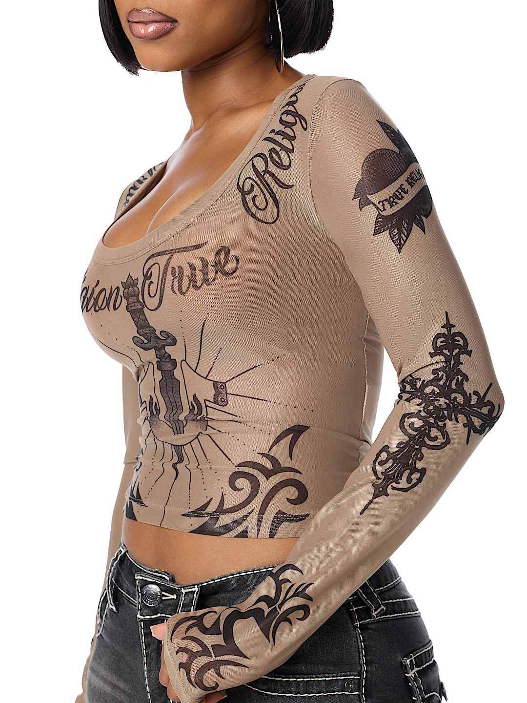 SCOOP NECK TATTOO LONG SLEEVE TOP