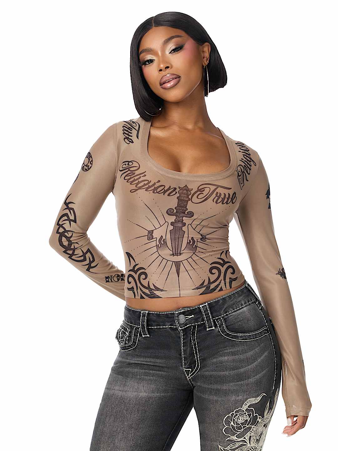 SCOOP NECK TATTOO LONG SLEEVE TOP