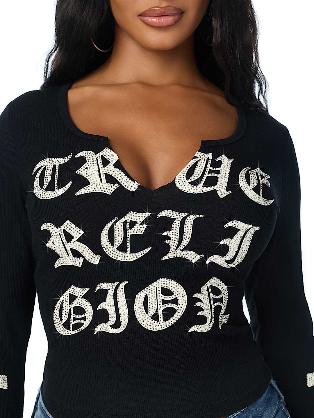 CRYSTAL SCRIPT LONG SLEEVE NOTCH RIBBED TEE