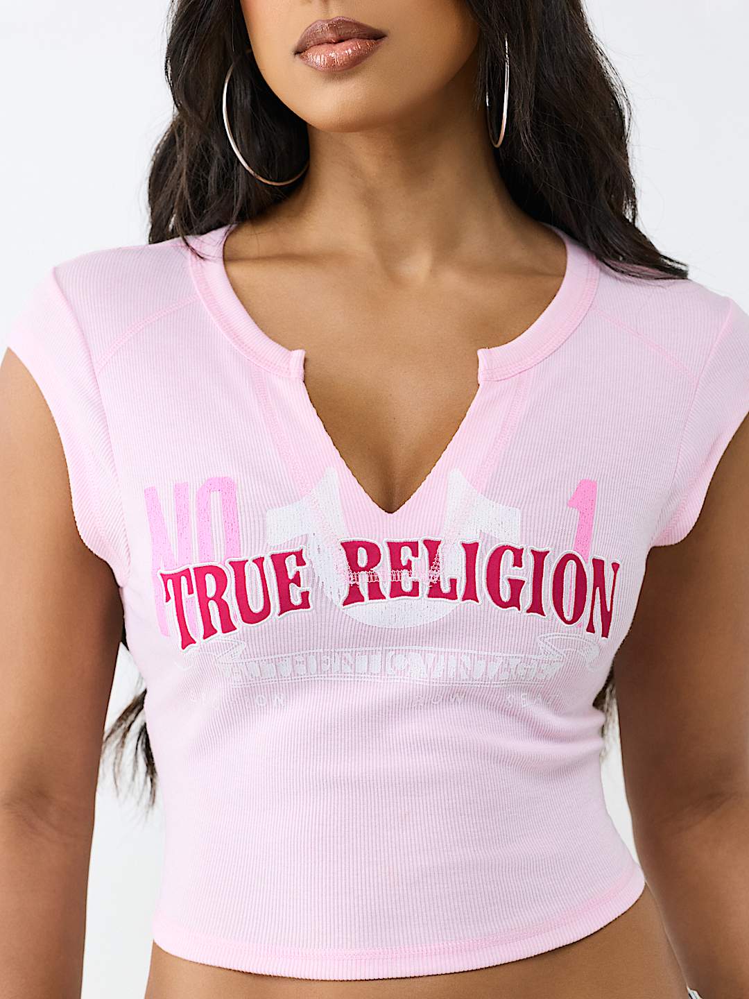 APPLIQU&Eacute; NOTCH TEE , image 1
