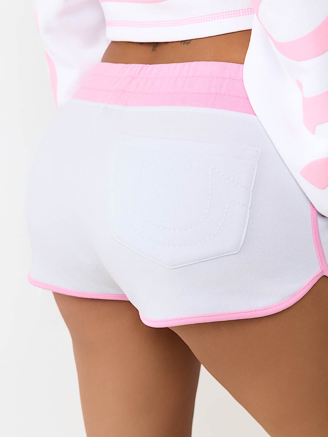 CONTRAST DOLPHIN HEM SHORT