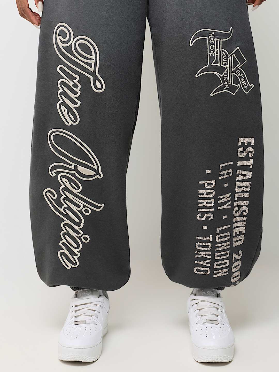APPLIQU&Eacute; WASHED BAGGY JOGGER