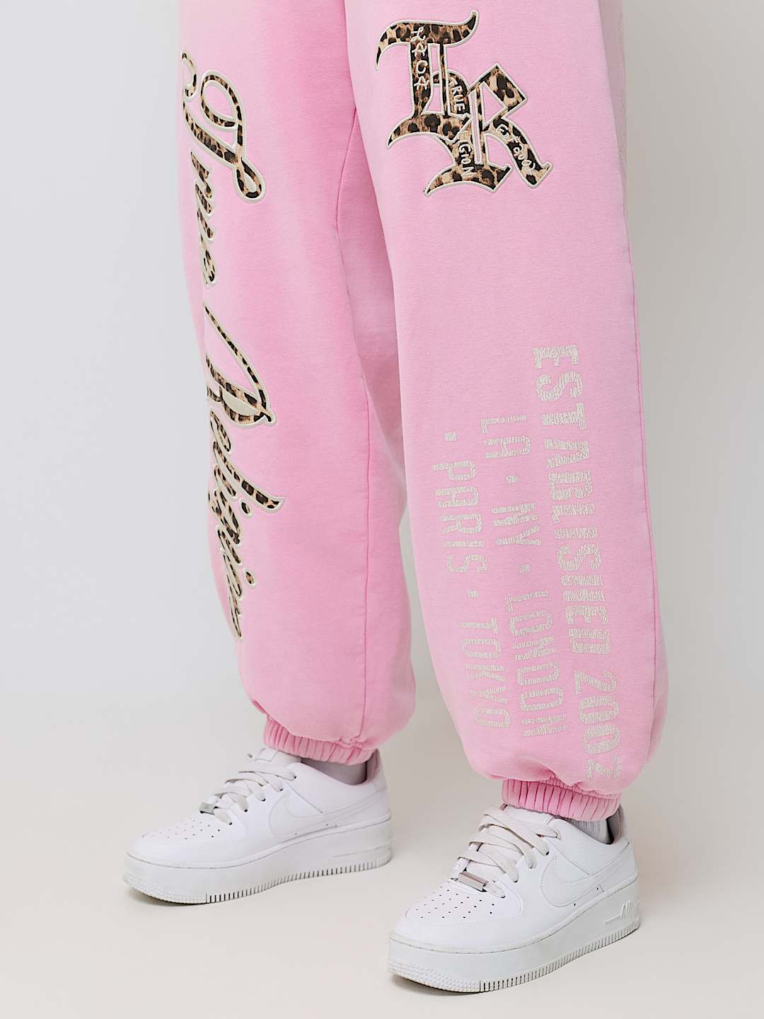 APPLIQU&Eacute; WASHED BAGGY JOGGER
