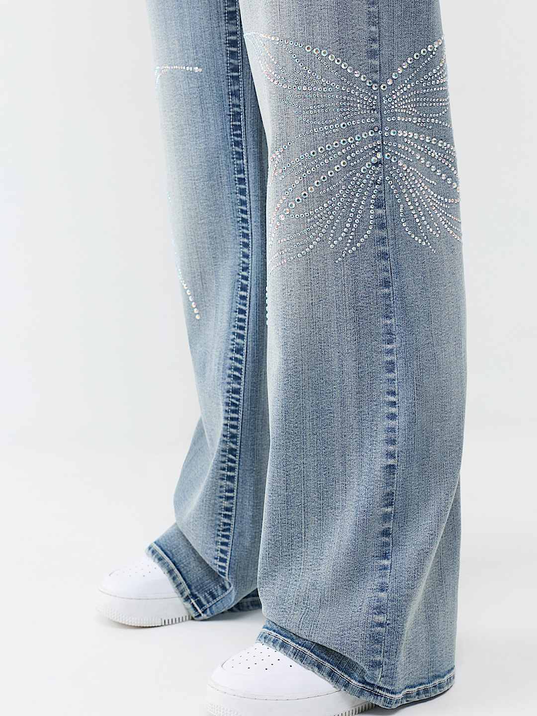 BOBBI MID RISE CRYSTAL BUTTERFLY BAGGY JEAN 