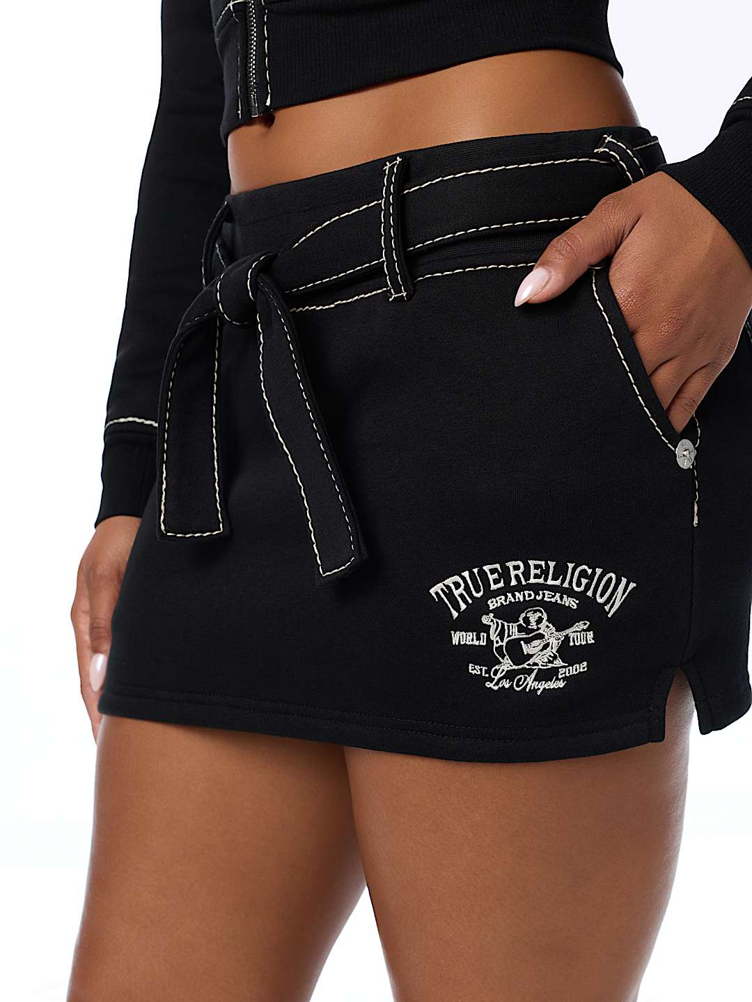 BIG T EMBROIDERED MID RISE FLEECE MINI SKIRT