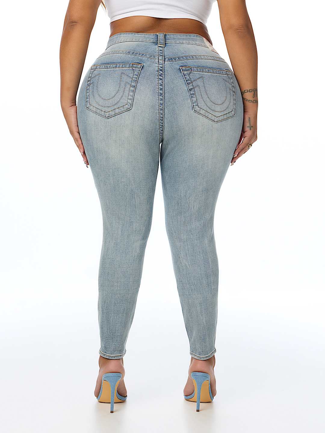 PLUS JENNIE MID RISE CURVY SKINNY JEAN