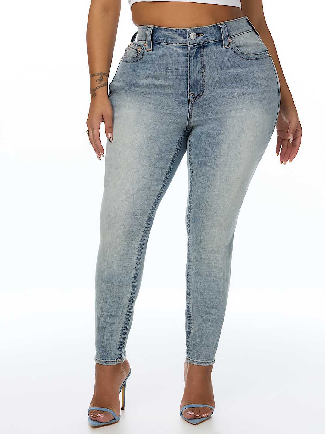 PLUS JENNIE MID RISE CURVY SKINNY JEAN