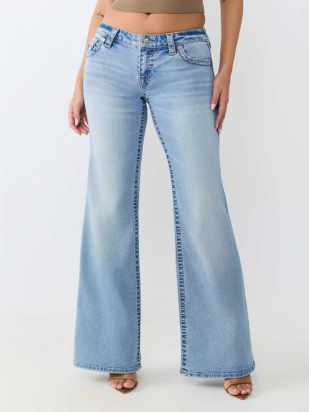 LOW RISE RELAXED BIG T FLAP BOOTCUT JEAN