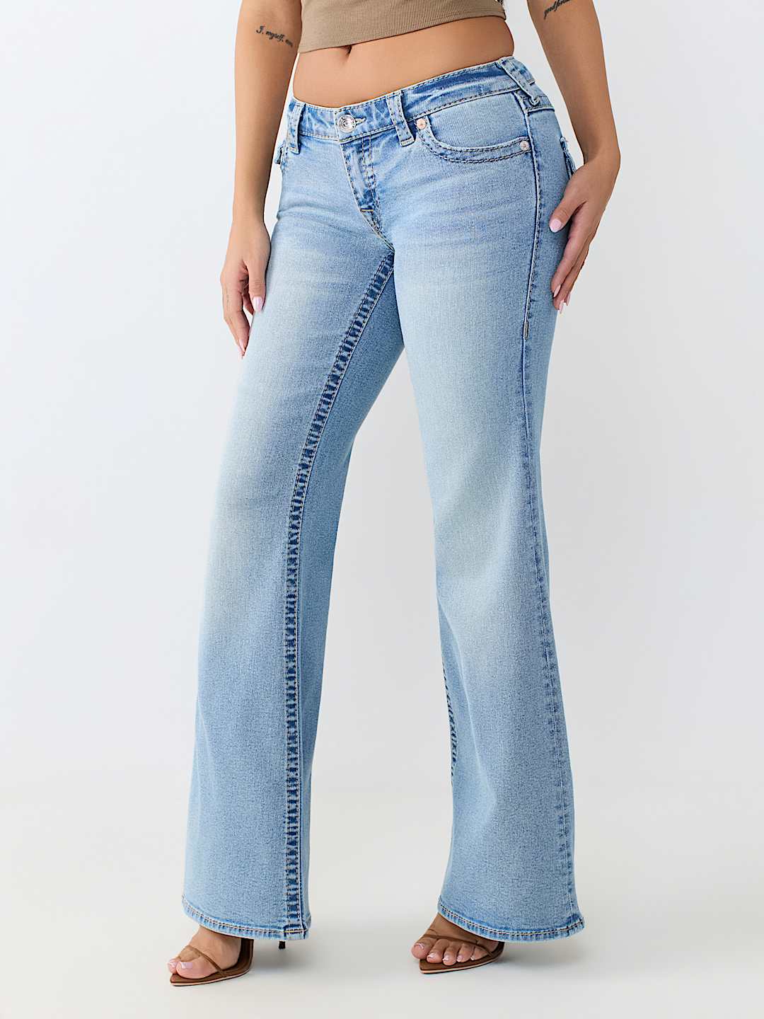 LOW RISE RELAXED BIG T FLAP BOOTCUT JEAN