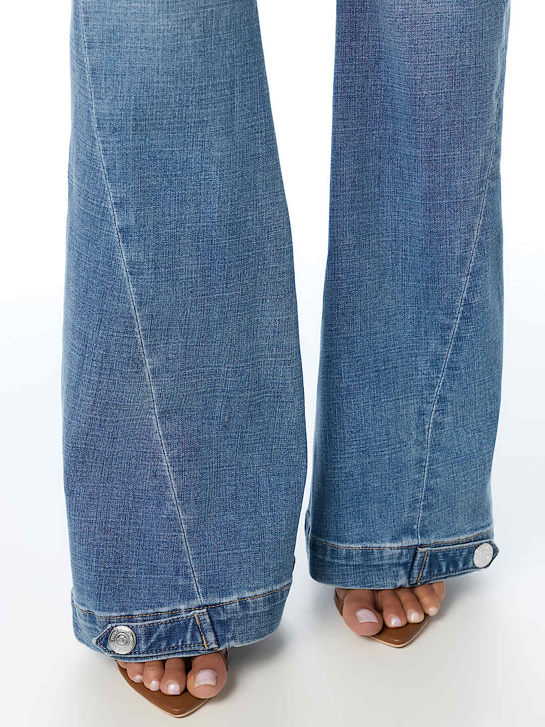 JOEY LOW RISE CARGO FLAP FLARE JEAN