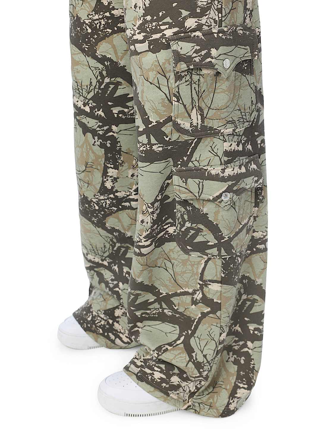 BEDAZZLED CAMO CARGO WIDE LEG BAGGY SWEATPANT