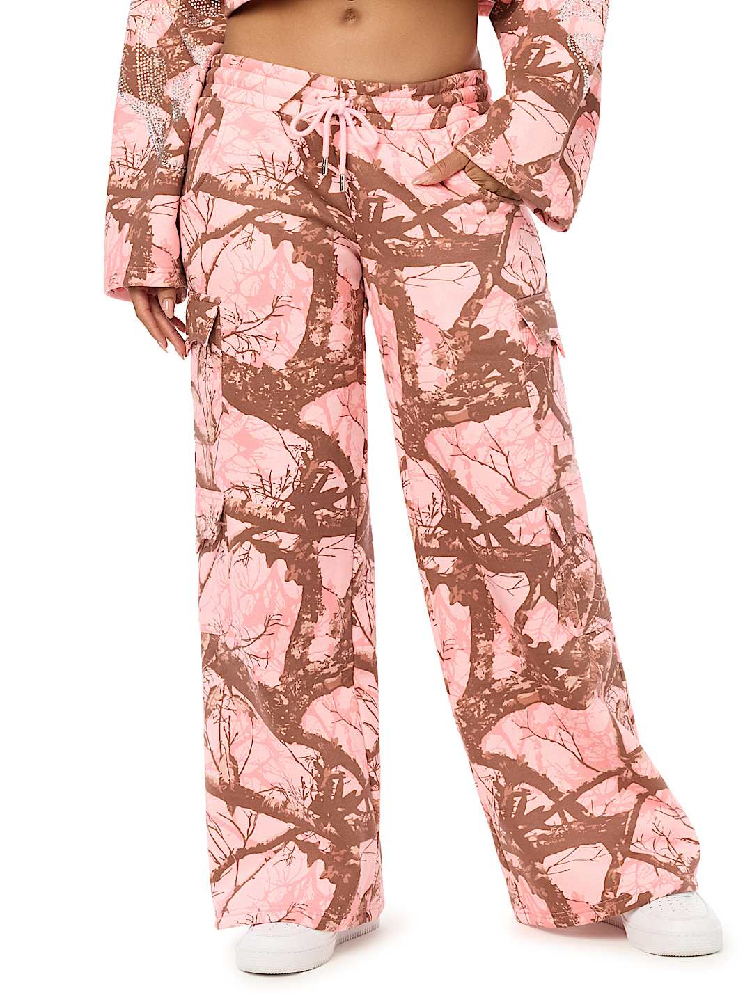 BEDAZZLED CAMO CARGO WIDE LEG BAGGY SWEATPANT
