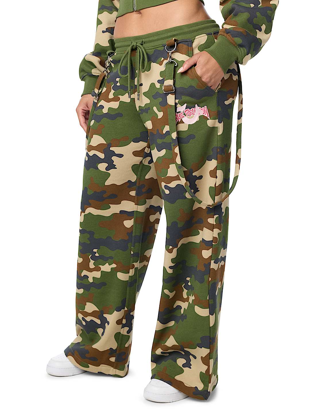 EMBROIDERED CAMO OVERALL BAGGY SWEATPANT