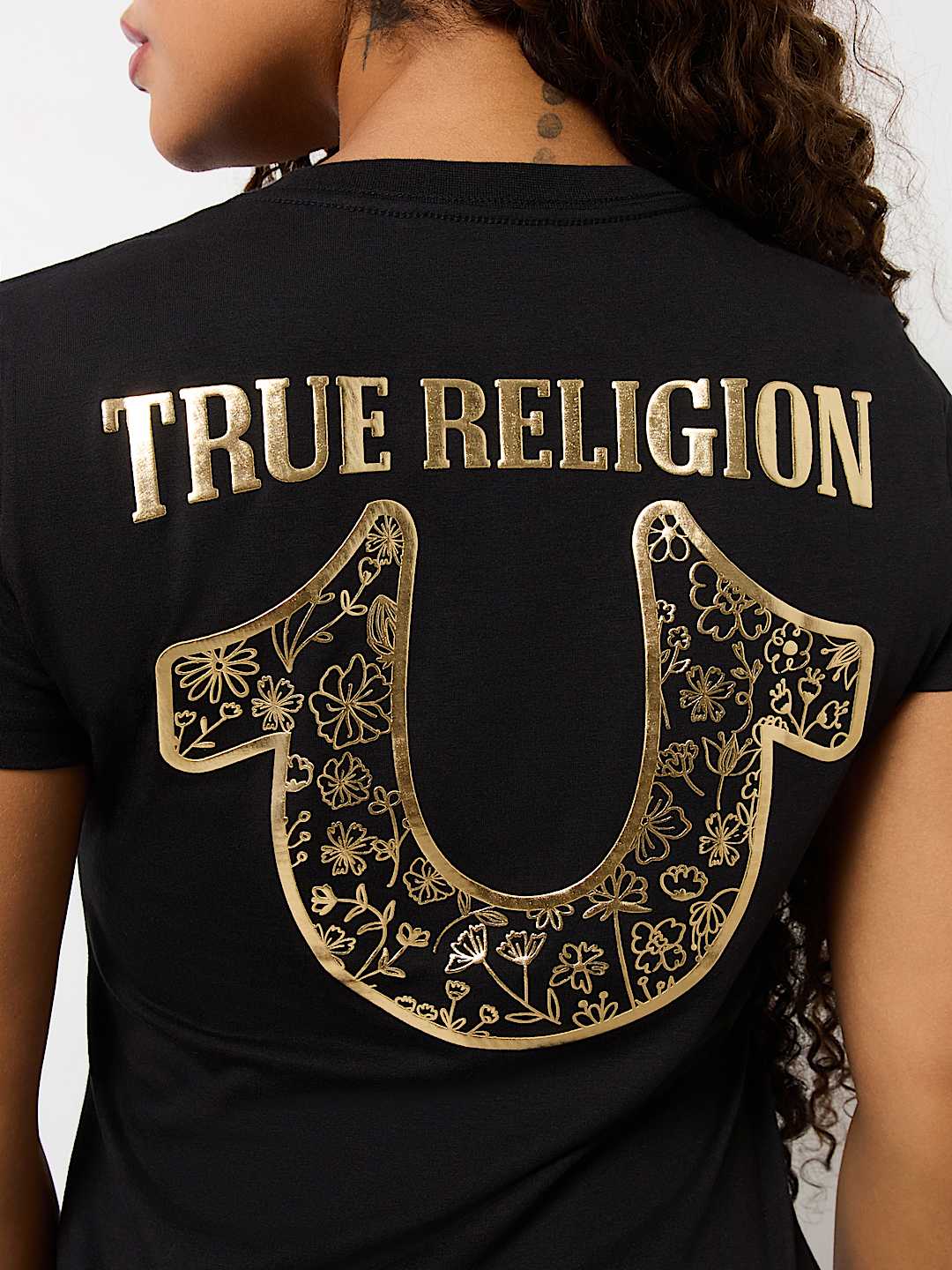 METALLIC FLORAL HORSESHOE V NECK TEE, image 1
