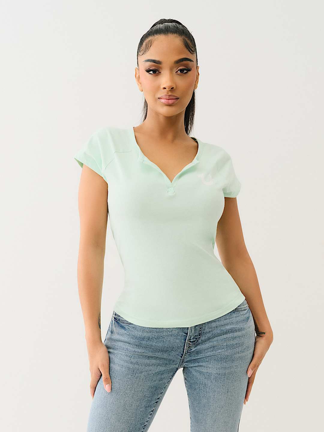 HORSESHOE LOGO RAGLAN TEE