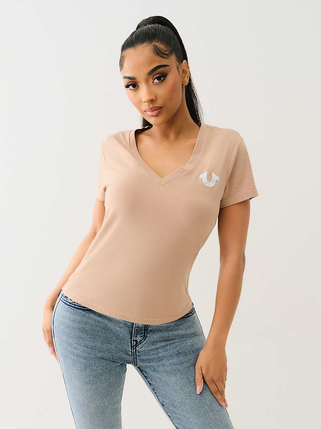 TROPICAL DENIM HORSESHOE V NECK TEE, image 2