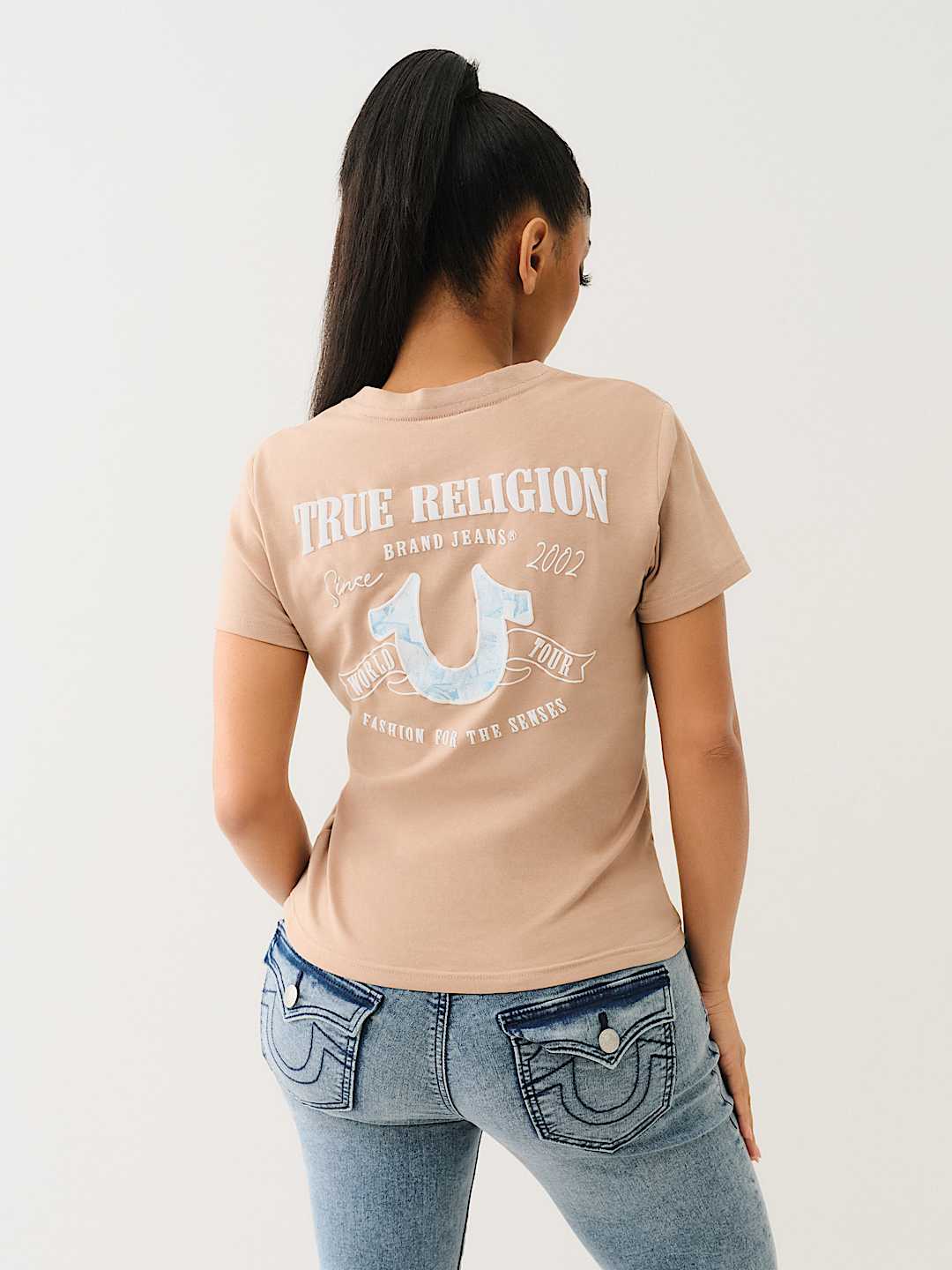 TROPICAL DENIM HORSESHOE V NECK TEE, image 5