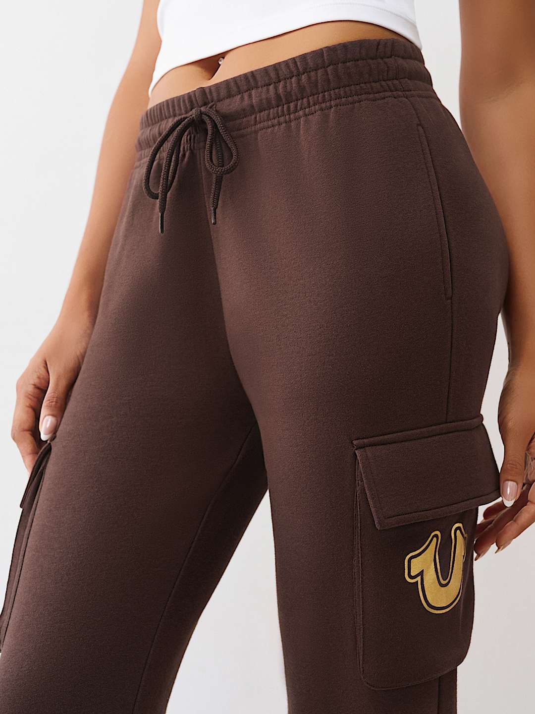 PANTALONES JOGGER CARGO CON HERRADURA MET&Aacute;LICA, image 5