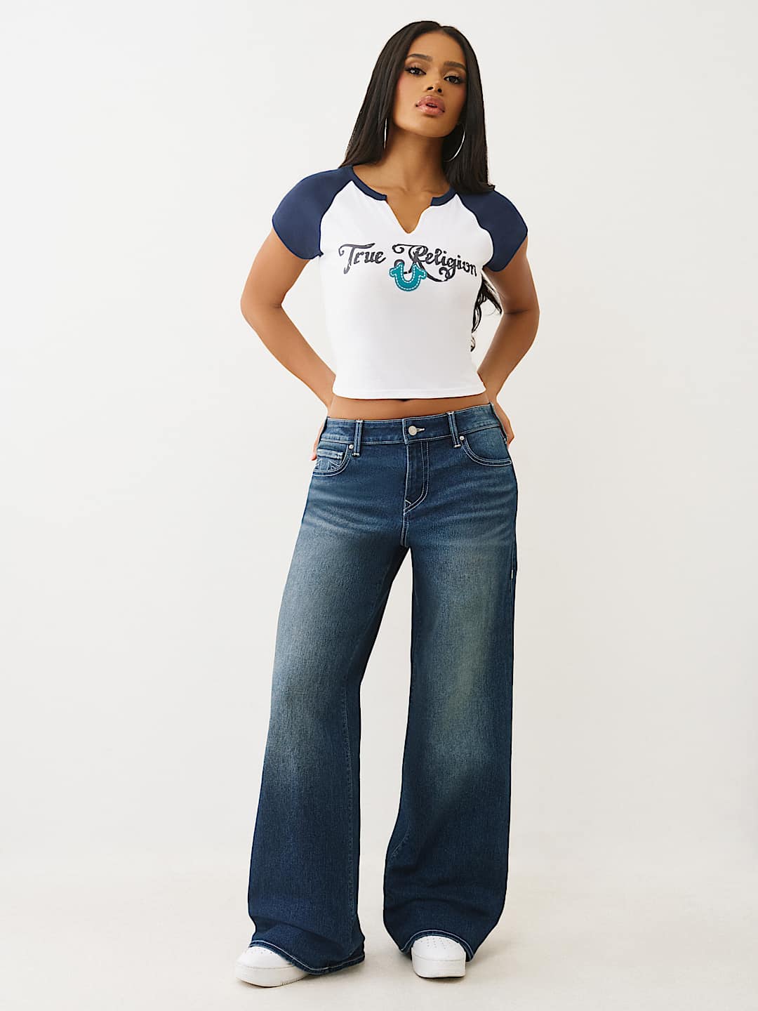 HORSESHOE NOTCH RAGLAN TEE, image 3