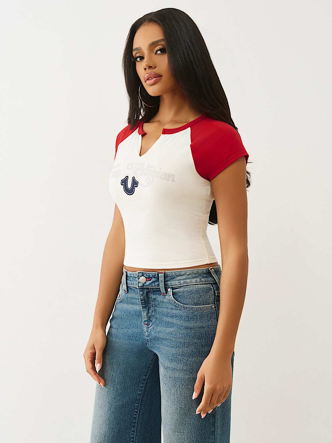 CAMISETA RAGL&Aacute;N CON HERRADURA Y CUELLO EN V, image 4