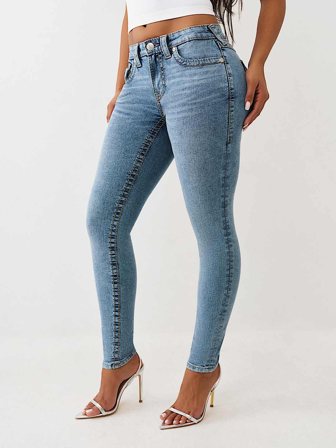 JENNIE MID RISE BIG T SKINNY JEAN, image 3
