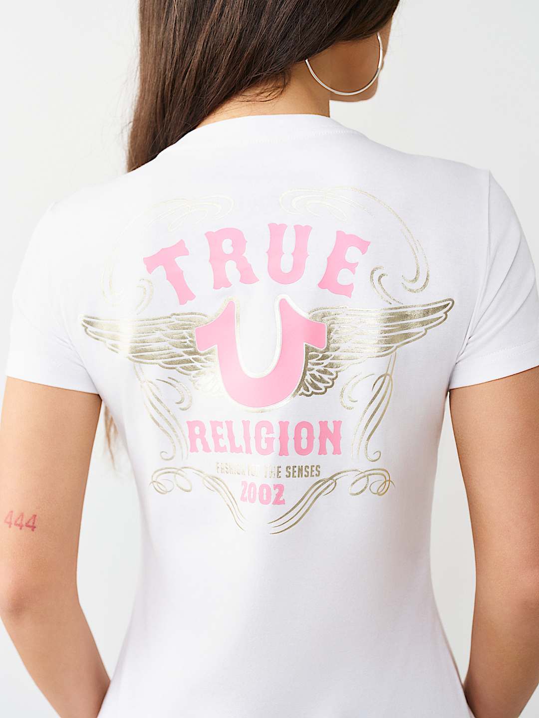 CAMISETA CON HERRADURA Y ALAS, image 1