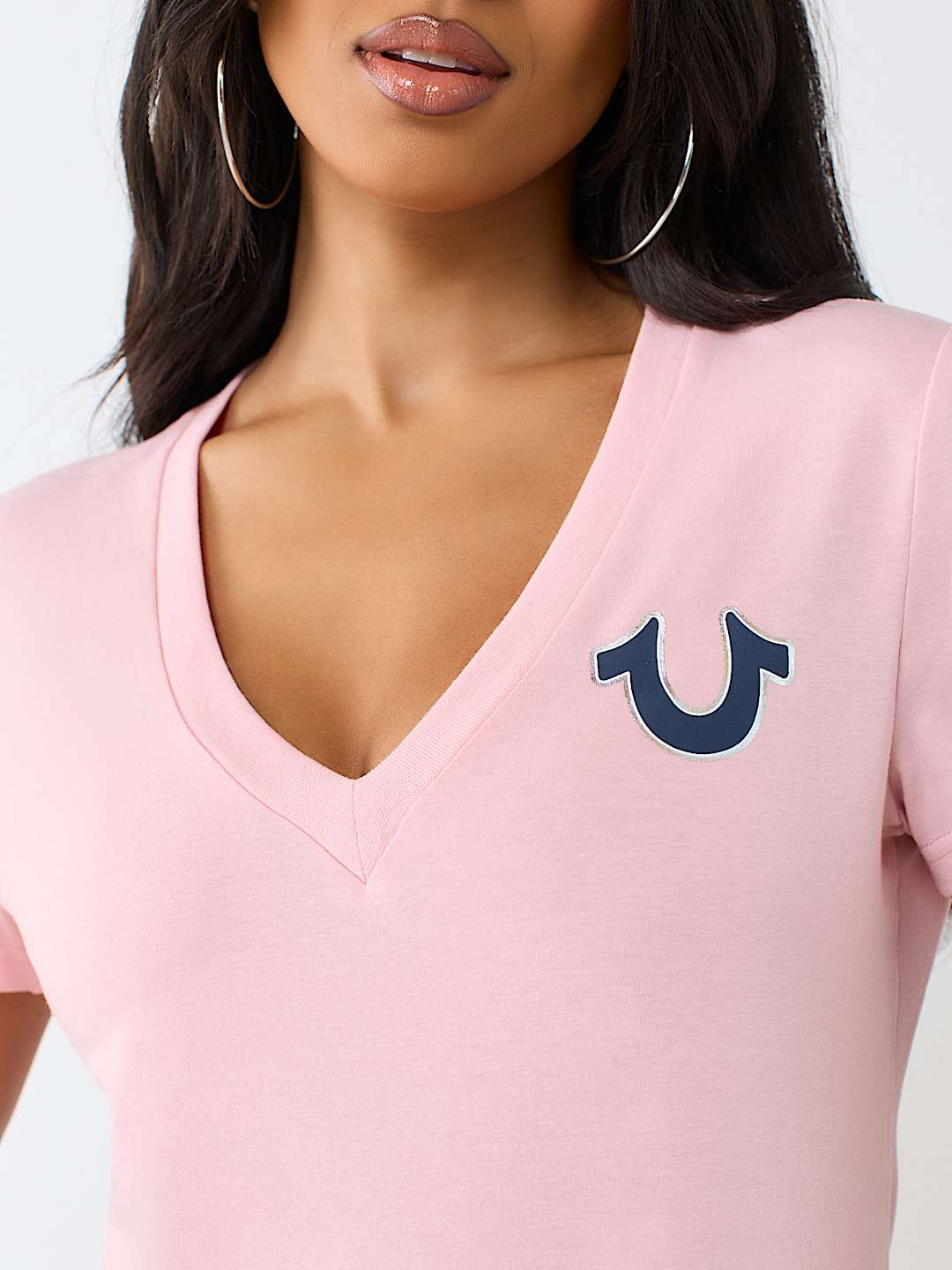 WING V-NECK TEE