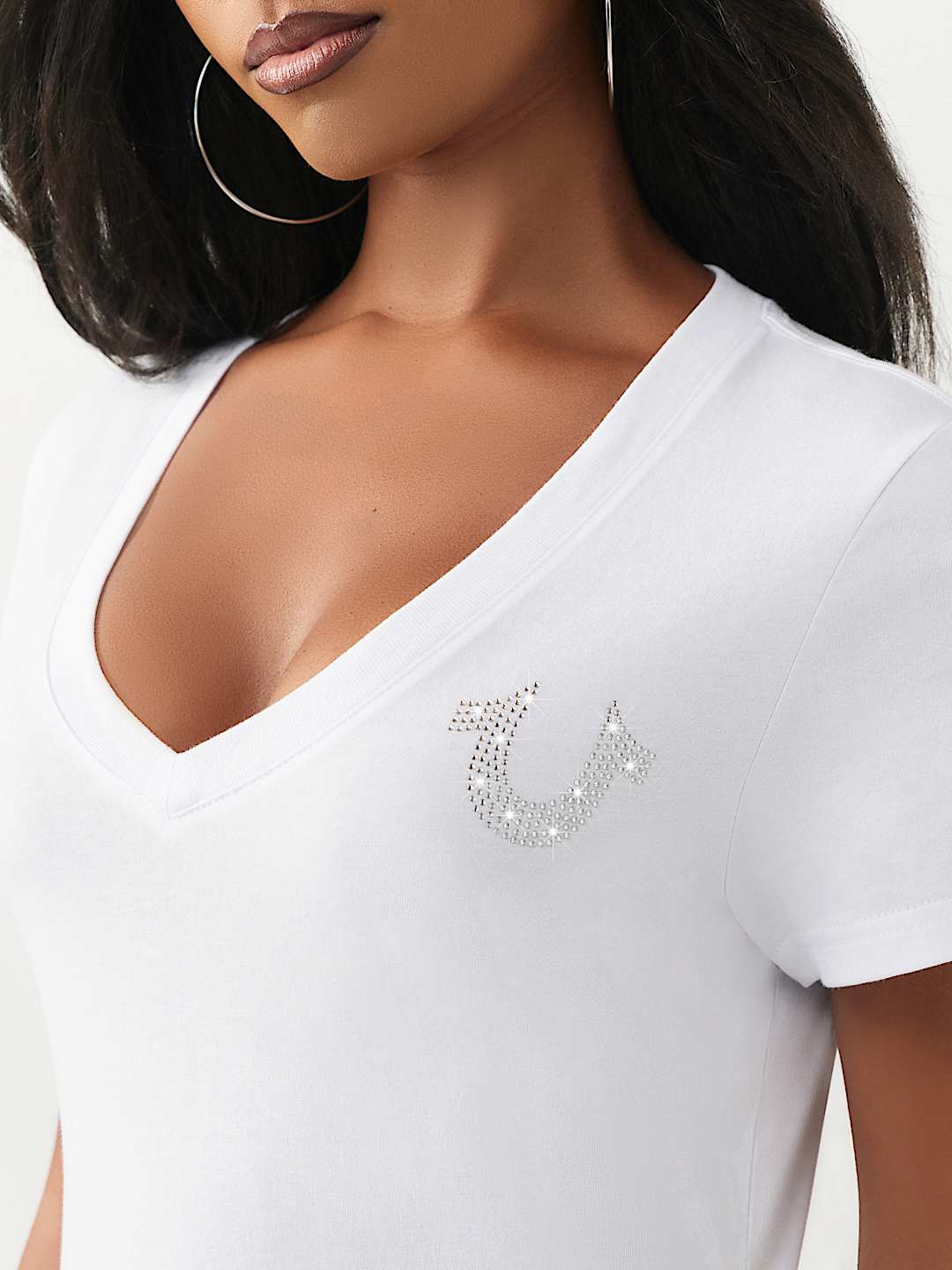 CRYSTAL HORSESHOE V-NECK TEE, image 6