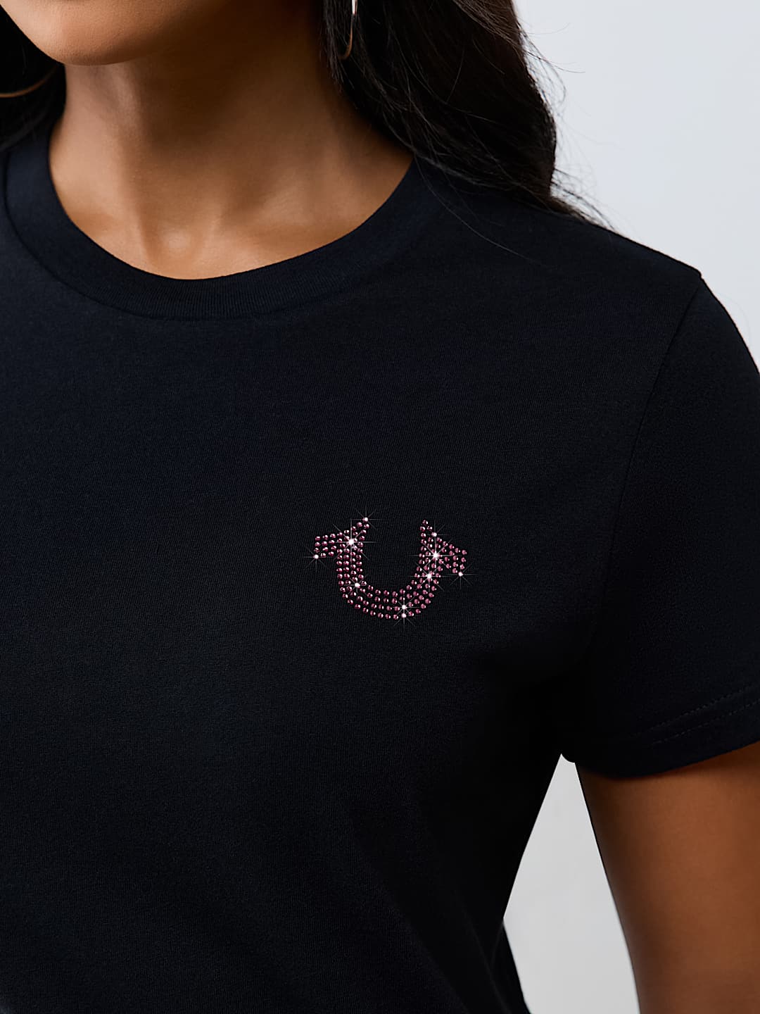 HORSESHOE WING CREWNECK TEE