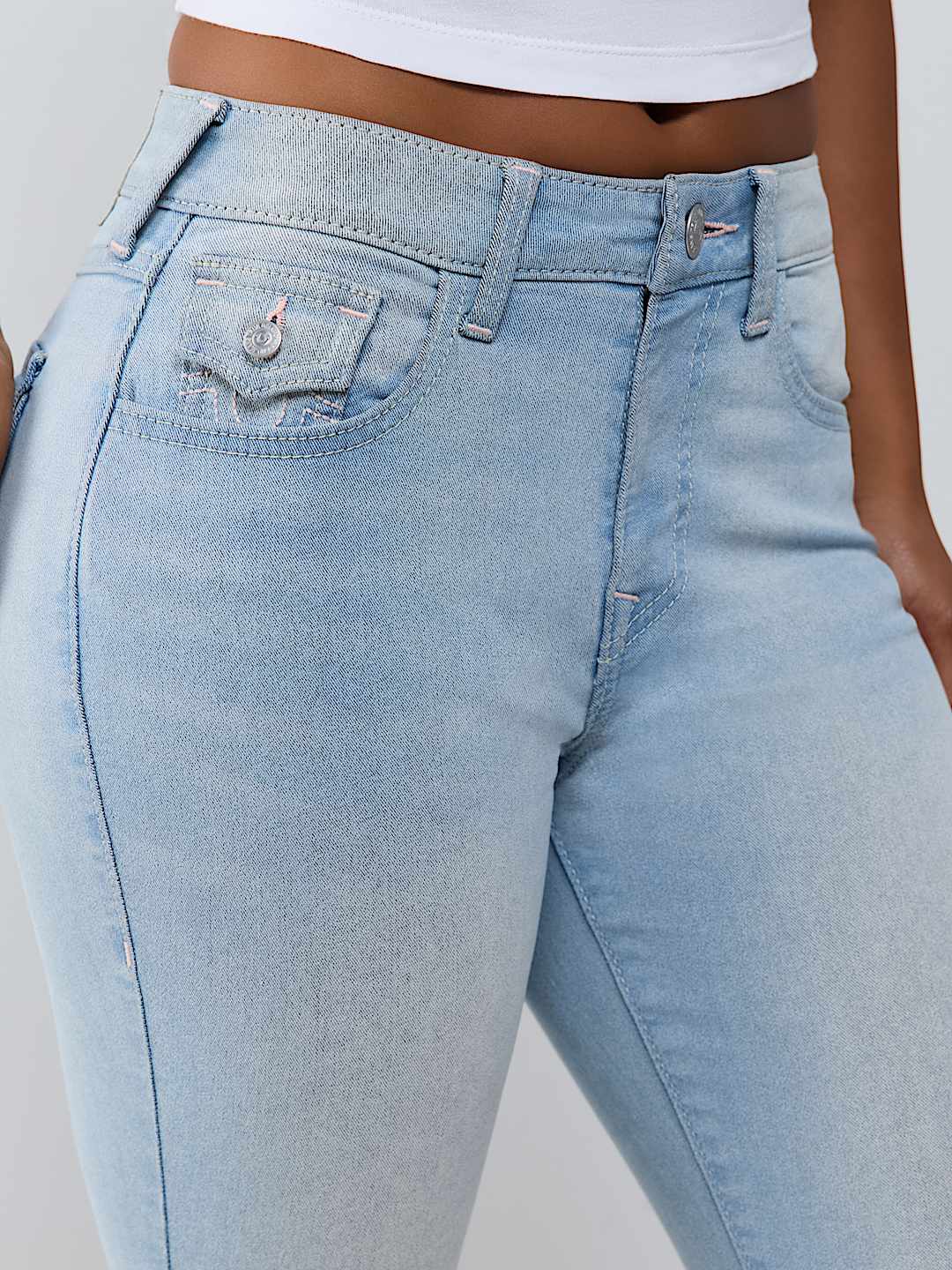 JENNIE MID RISE CRYSTAL HORSESHOE FLAP CURVY SKINNY JEAN