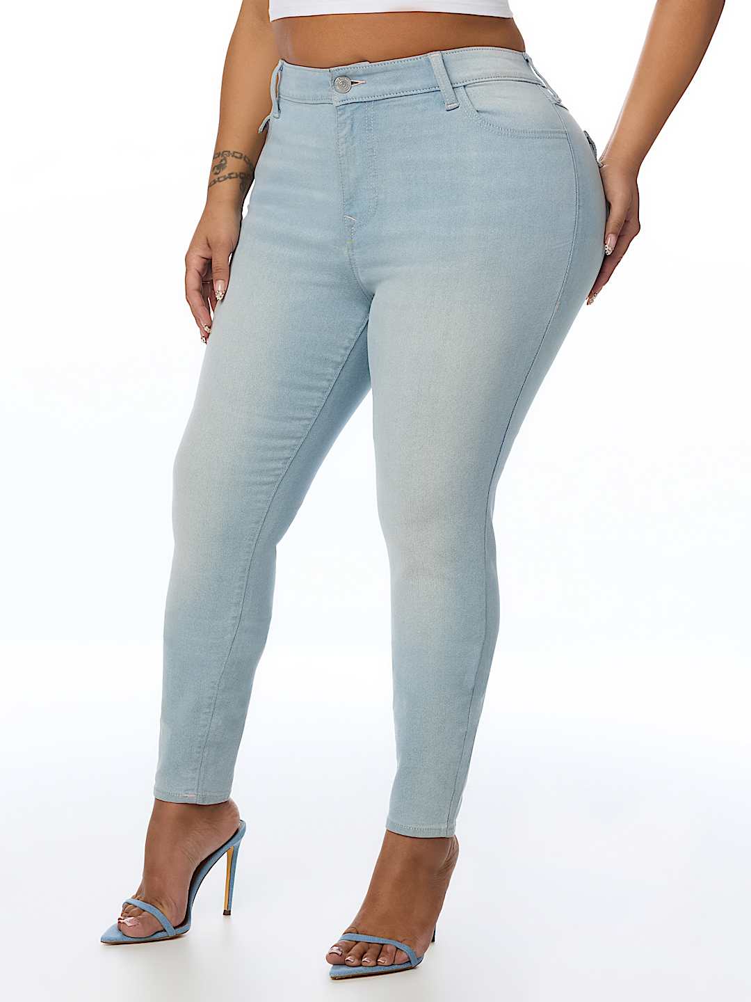 PLUS JENNIE MID RISE CRYSTAL HORSESHOE FLAP CURVY SKINNY JEAN