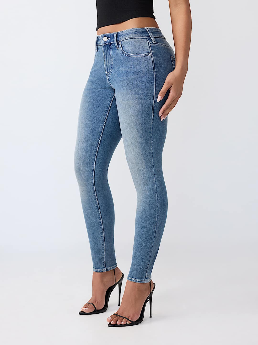 JENNIE MID RISE CURVY SKINNY JEAN