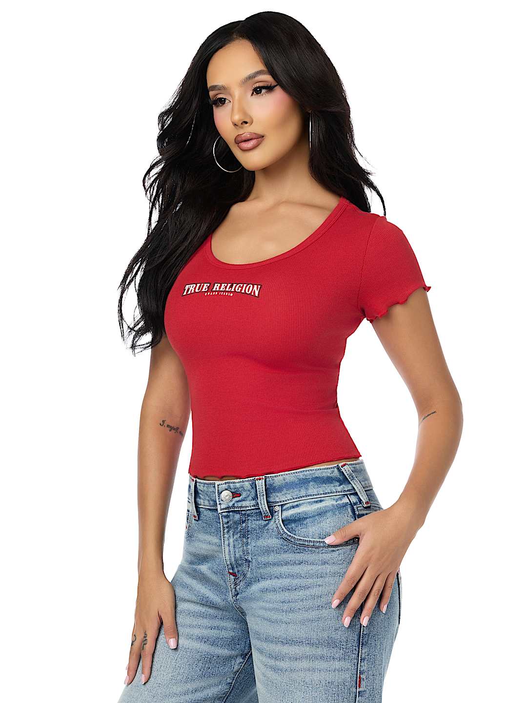 CAMISETA BABY TEE DE BUDA CON CUELLO REDONDO ACANALADA Y FRUNCIDA