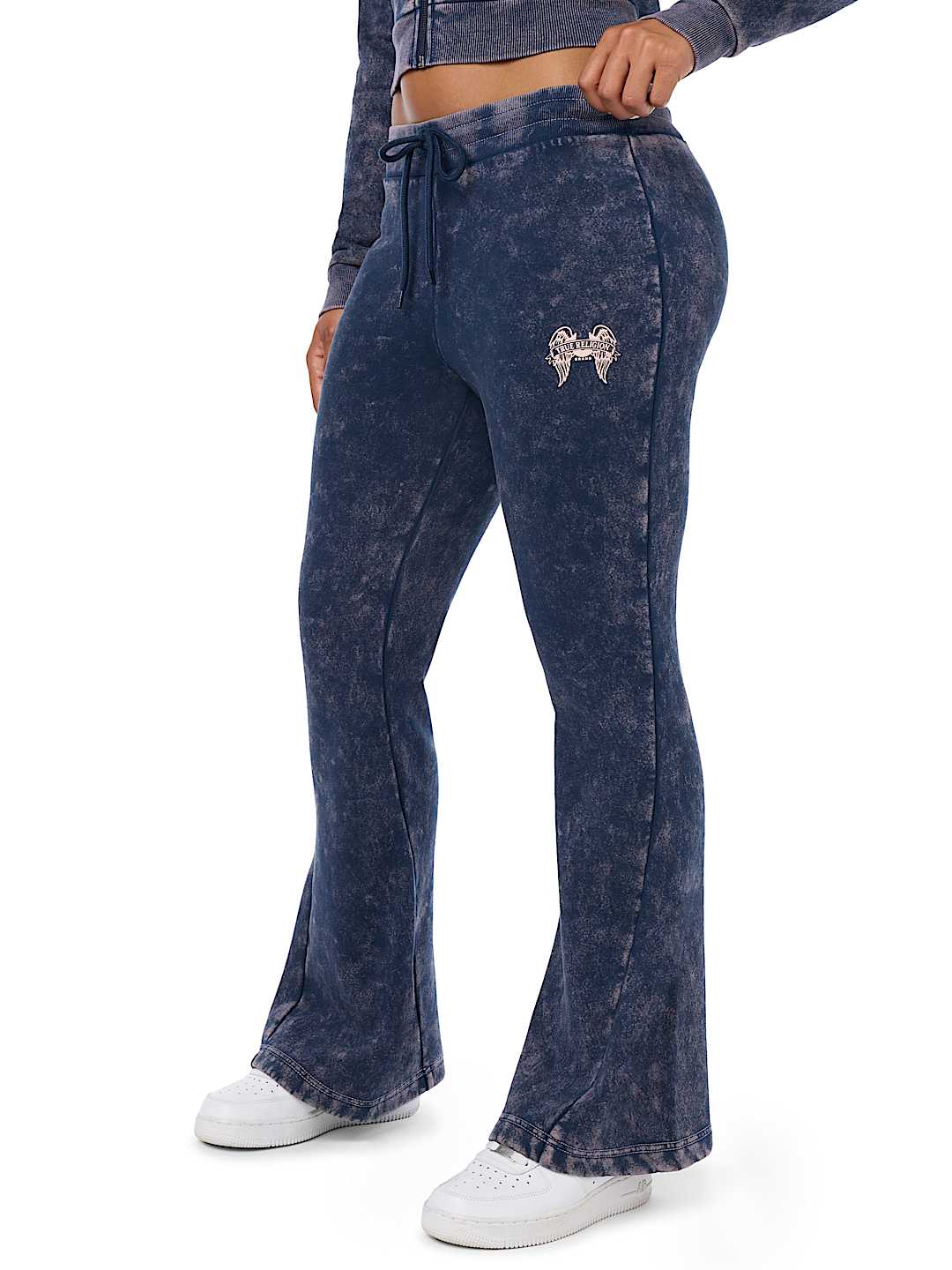 WASHED WING TWISTED FLARE SWEATPANT
