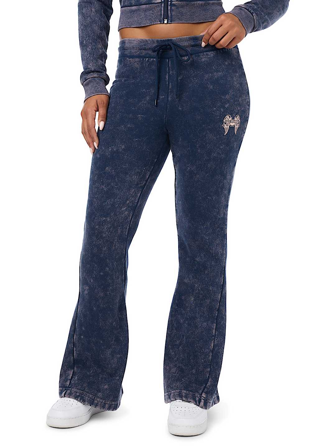 WASHED WING TWISTED FLARE SWEATPANT