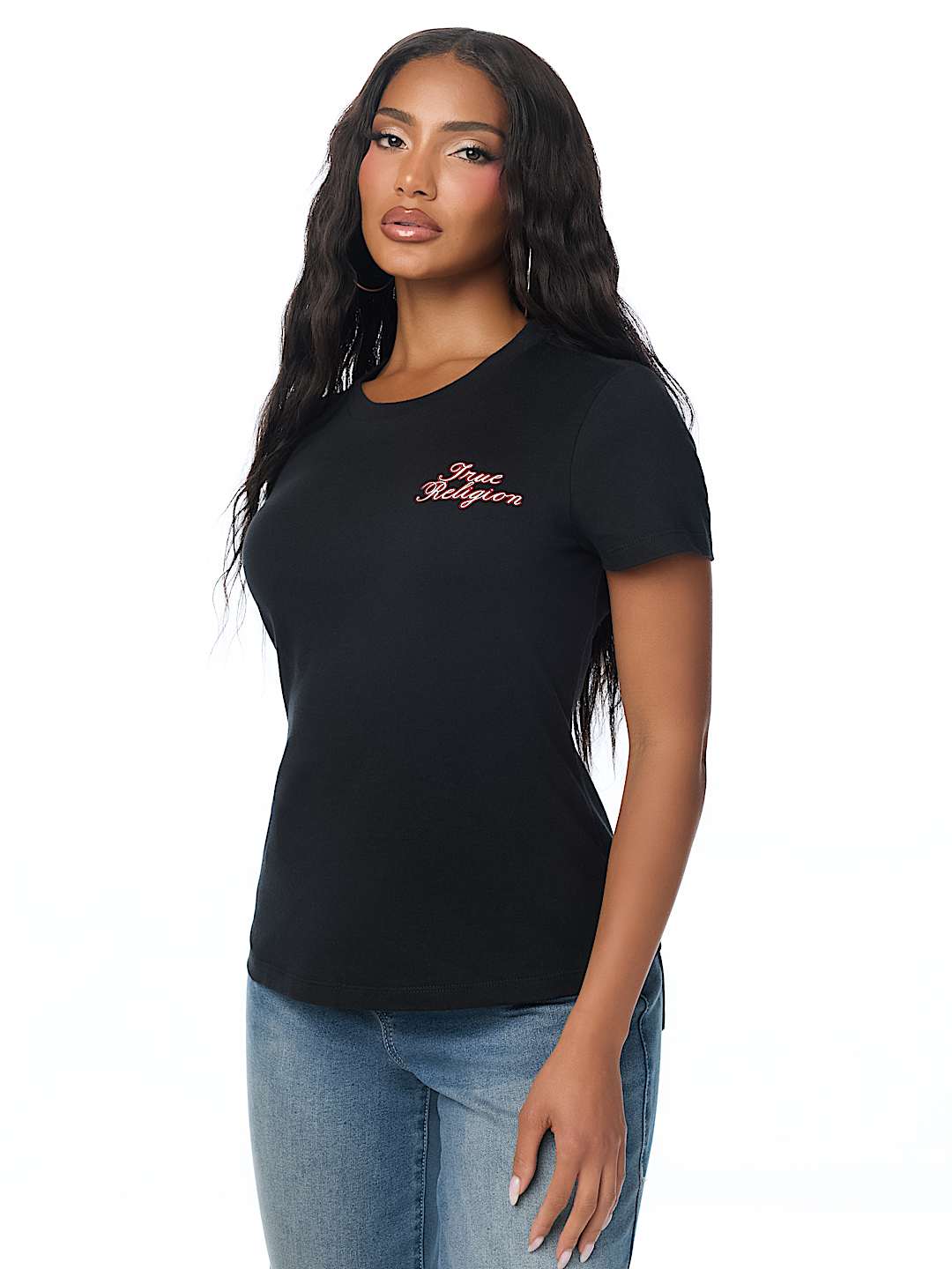 EMBROIDERED HEART CREWNECK TEE