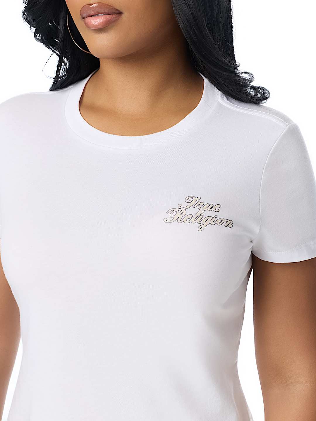 EMBROIDERED HEART CREWNECK TEE