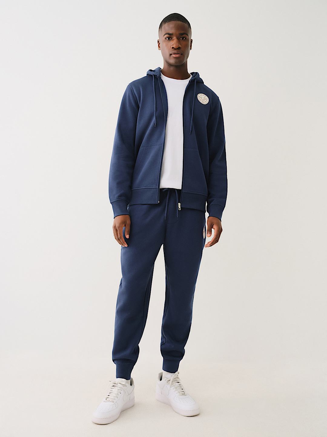 ROPE CREST GRAPHIC JOGGER, image 3
