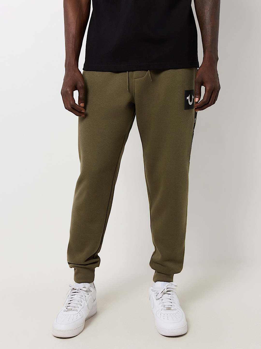 LOGO TAPE TRIM JOGGER, image 3