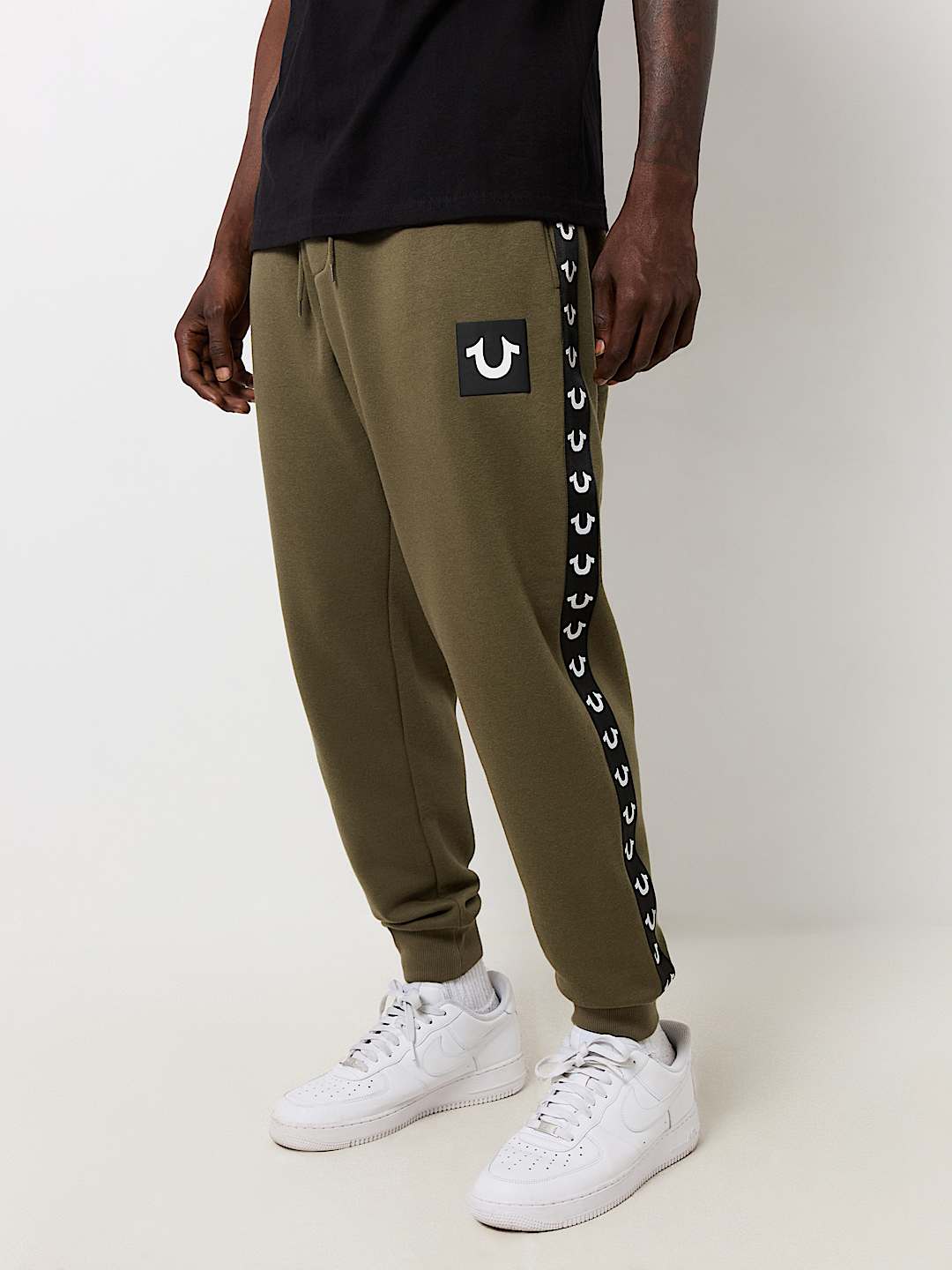 LOGO TAPE TRIM JOGGER, image 1