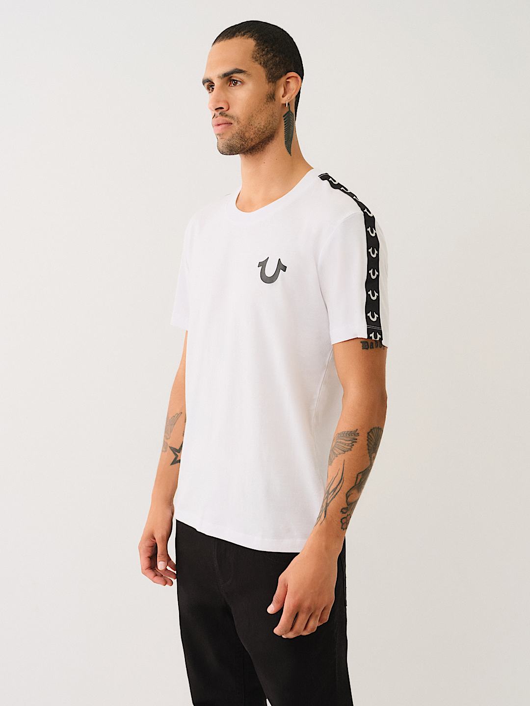 HORSESHOE TAPE TRIM TEE , image 4