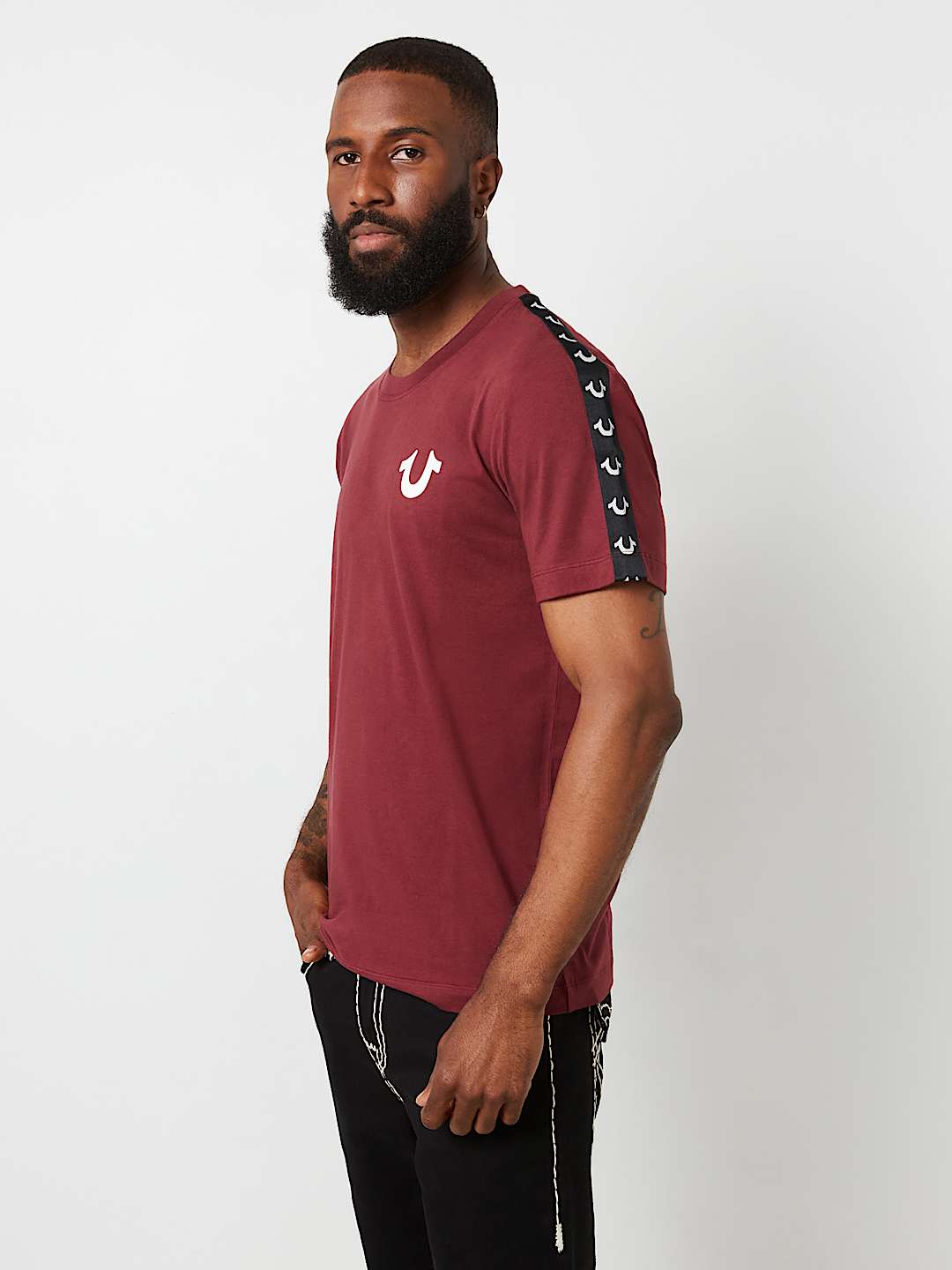 HORSESHOE TAPE TRIM TEE , image 2