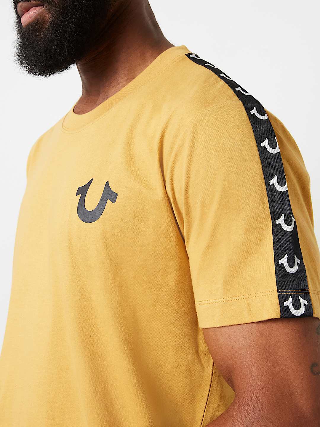 HORSESHOE TAPE TRIM TEE , image 1
