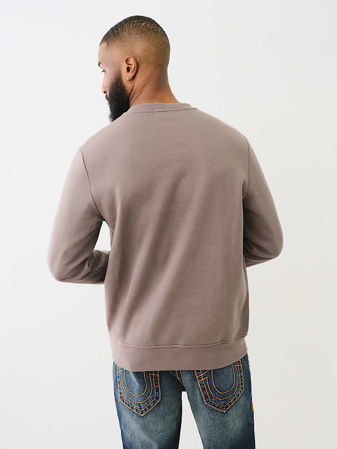 EMBOSSED ARCH LOGO SWEATSHIRT, image 3